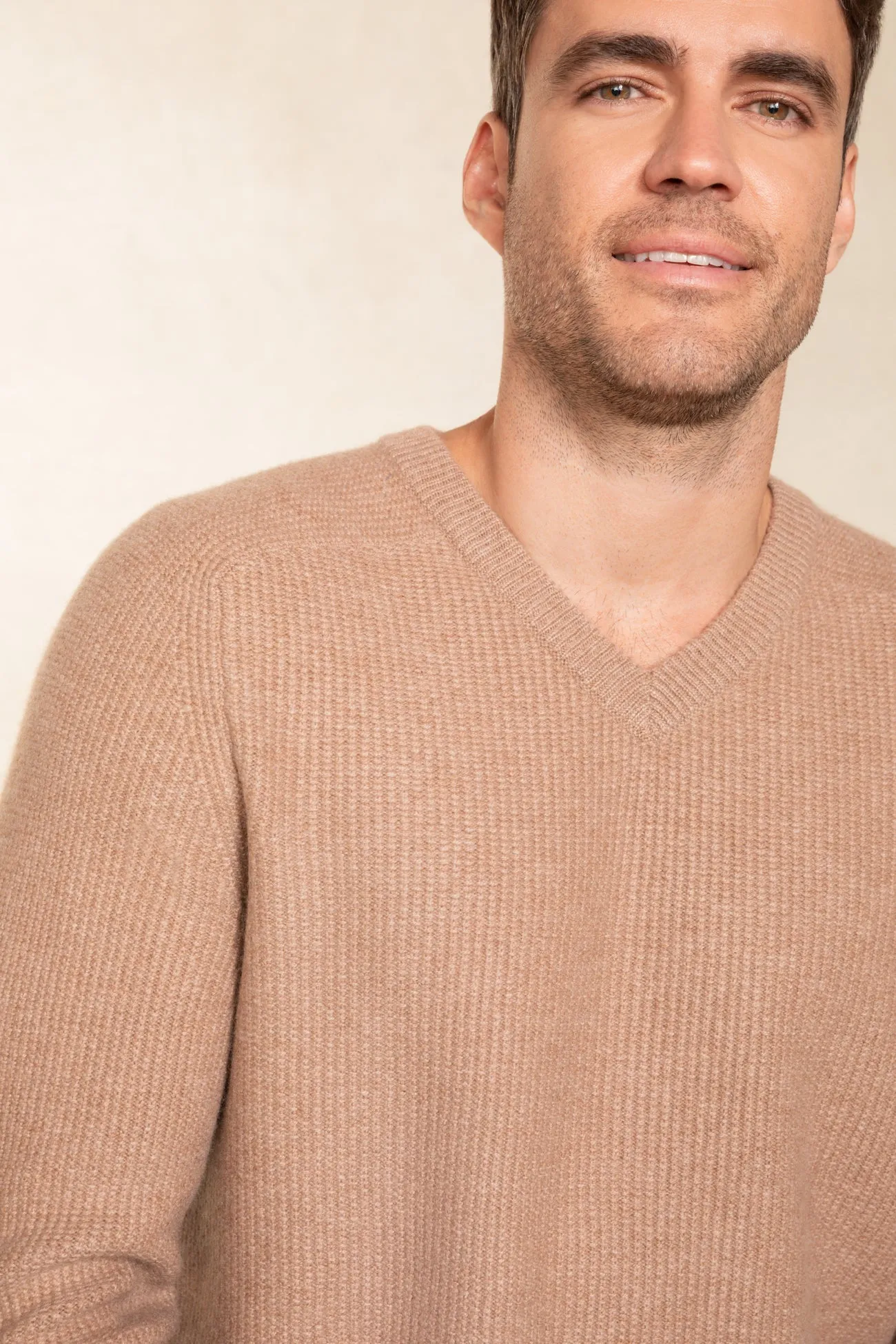 GREGORY V-NECK CASHMERE SWEATER