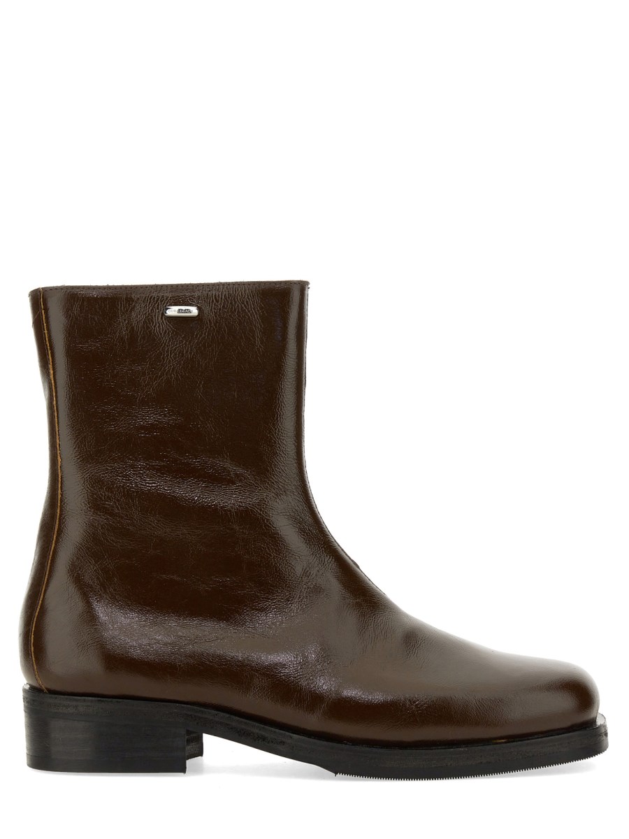 OUR LEGACY      GLOSSY LEATHER TRUCK BOOT