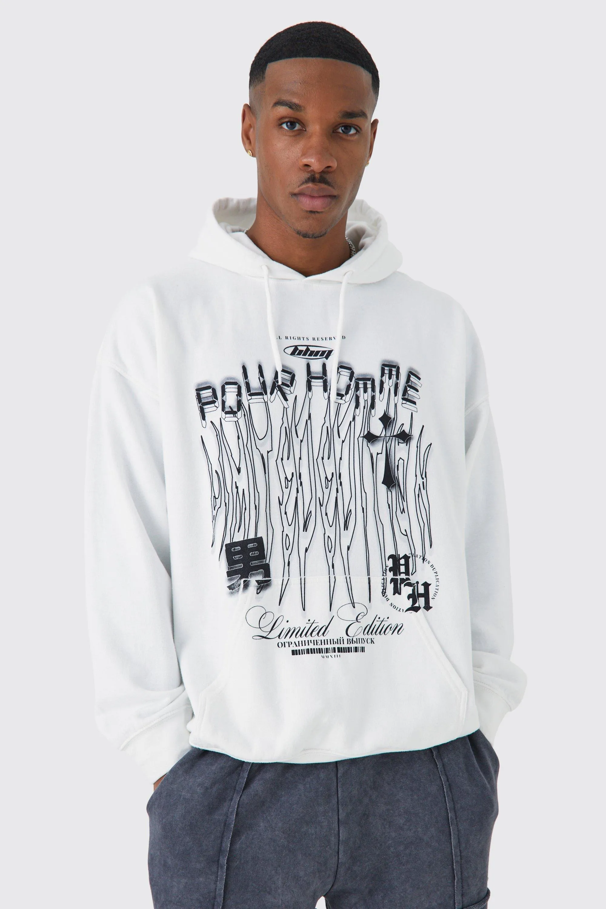 Pour Homme Graphic Skull Hoodie | boohooMAN UK