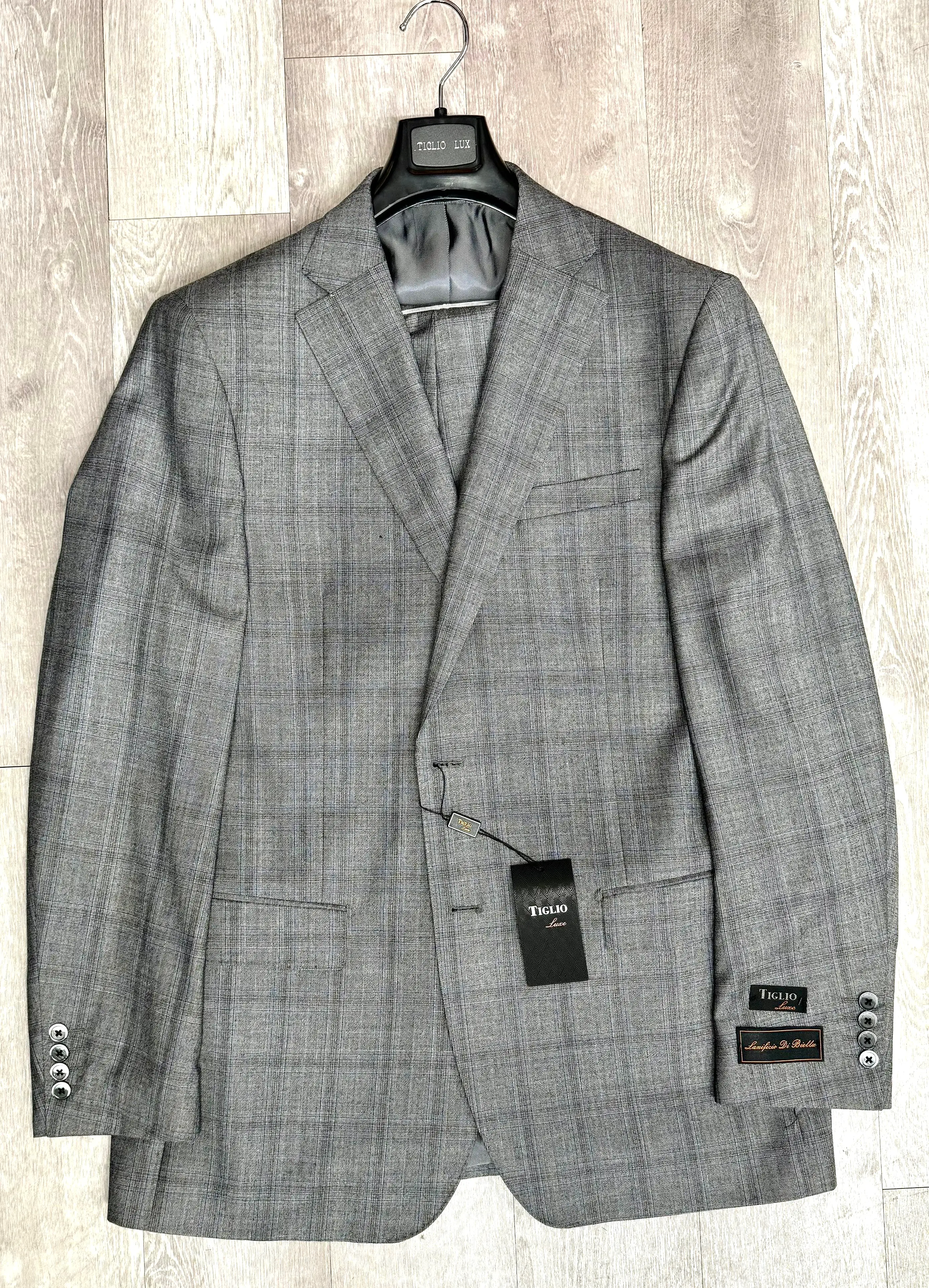 Tiglio Luxe Dolcetto Modern Fit, Pure Wool Suit TL102781