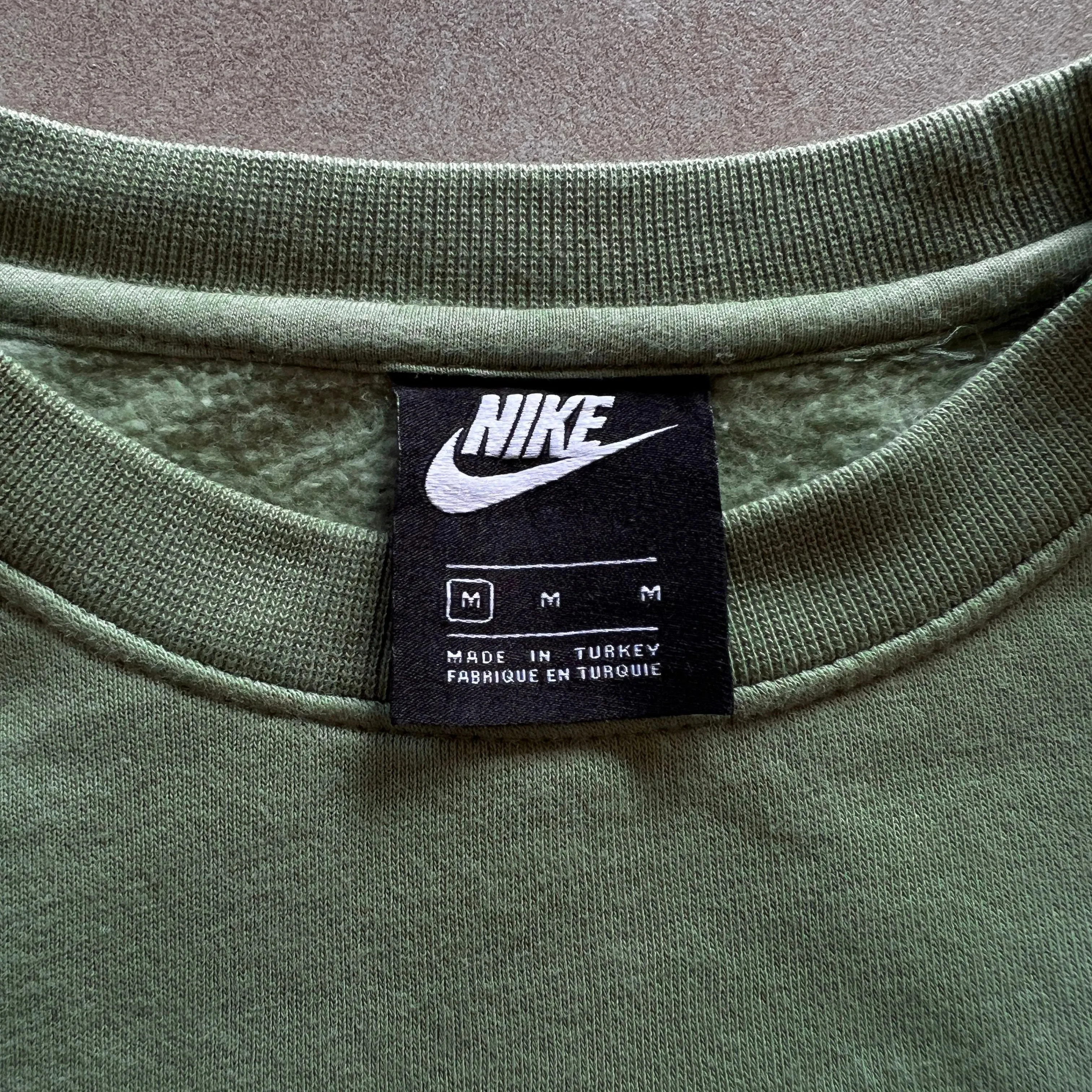 Vintage Nike Logo Script Green Sweater - M